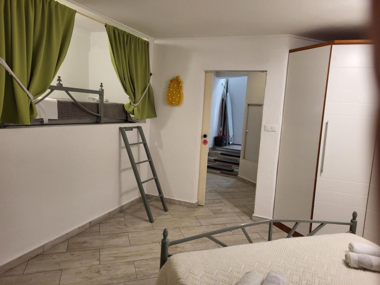 Holiday House With A Parking Space Novi Vinodolski - 17533 部屋 写真